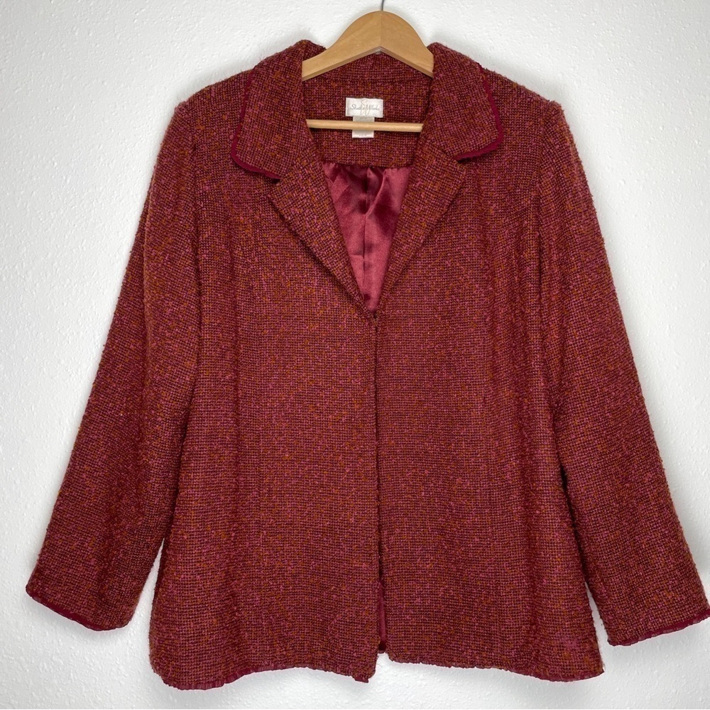 VTG Studio works pink & red tweed style blazer/jacket with tulle ruffle details